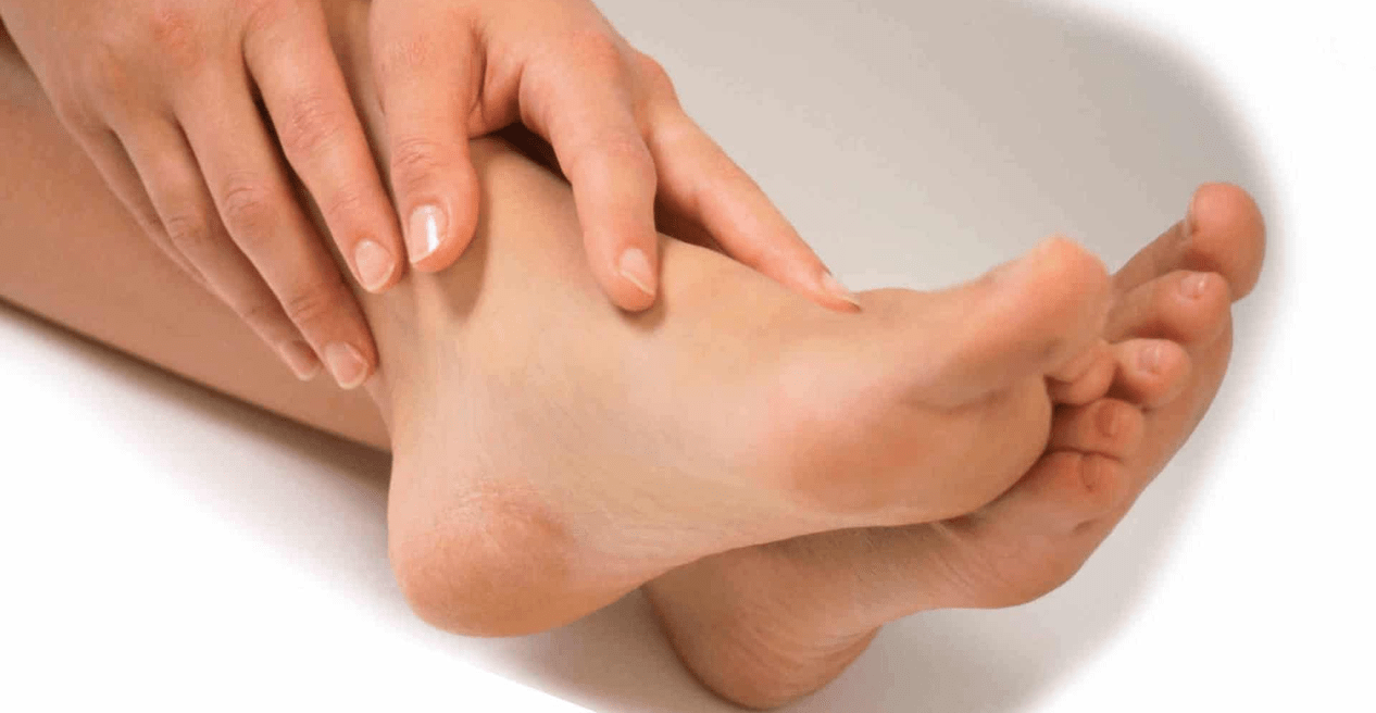 Yeast infection can affect the skin between the toes