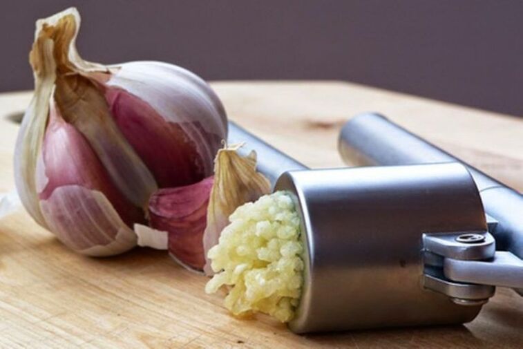 garlic against ringworm