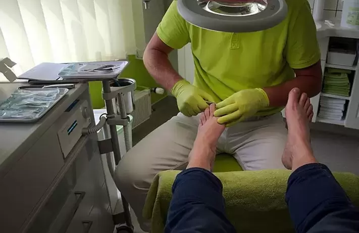 toenail treatment procedure